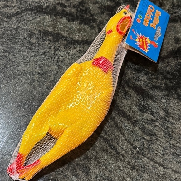 Yellow shrilling Squeaky Chicken Toy - Picture 1 of 4
